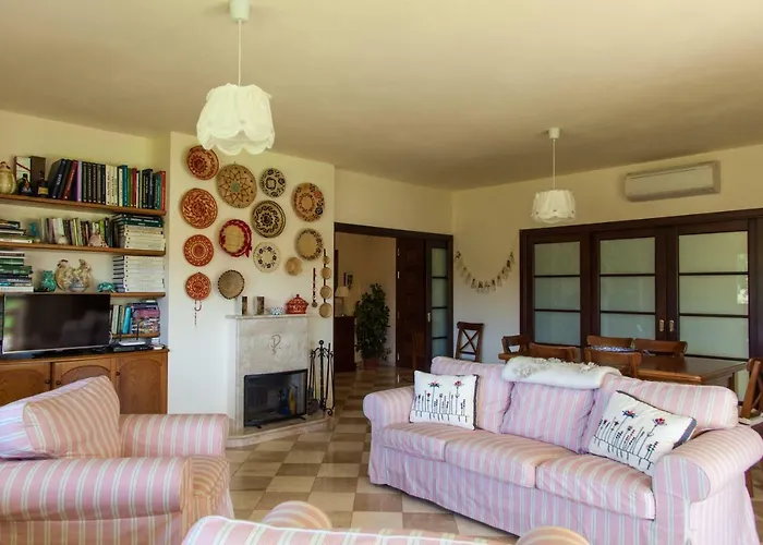 Arzilla Sardegna 乡村民宿 *